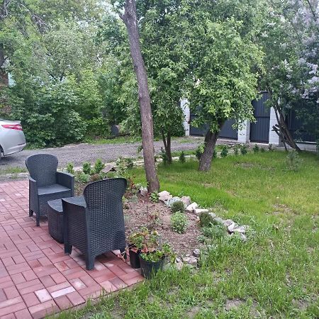 Старый Дворик Каменец-Подольский Экстерьер фото
